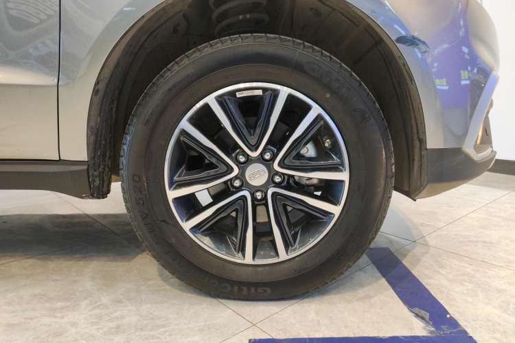 Used Geely Auto Vision X6 2019 1.4T Manual 4G Connect Premium Version China VI Standard Left Rear Wheel Hub