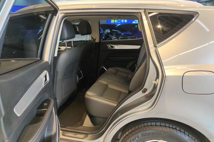 Used Geely Auto Vision X6 2019 1.4T Manual 4G Connect Premium Version China VI Standard Right Rear Seat