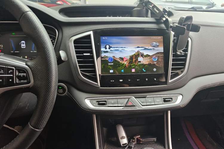 Used Geely Auto Vision X6 2019 1.4T Manual 4G Connect Luxury Model China VI Standard Audio And AC Panel