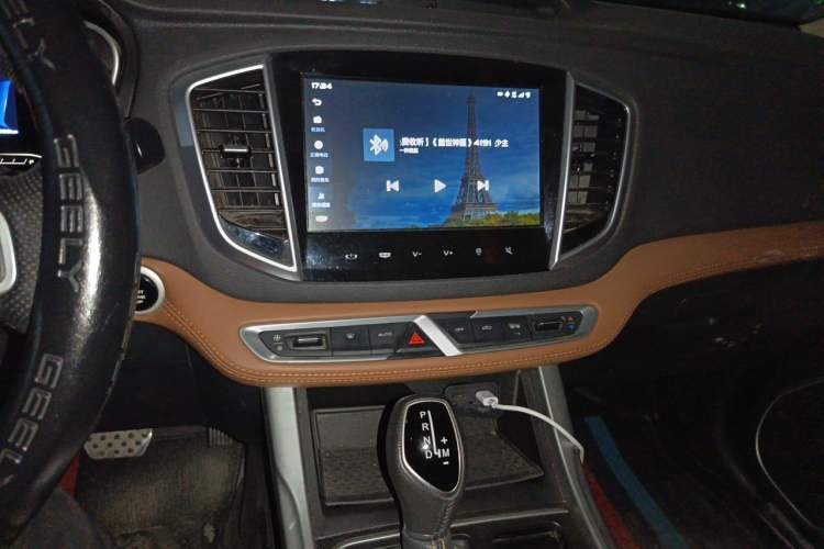 Used Geely Auto Vision X6 2019 1.4T CVT 4G Connected Flagship Version China VI Standard Audio And AC Panel