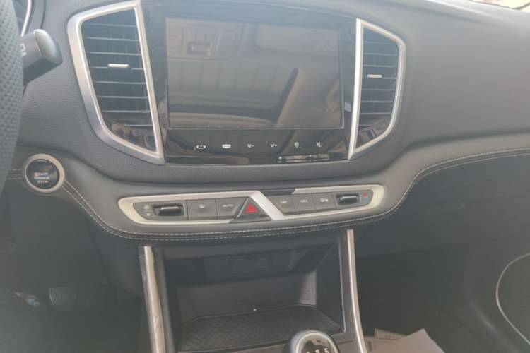 Used Geely Auto Vision X6 2019 1.8L Manual Happiness Edition Audio And AC Panel