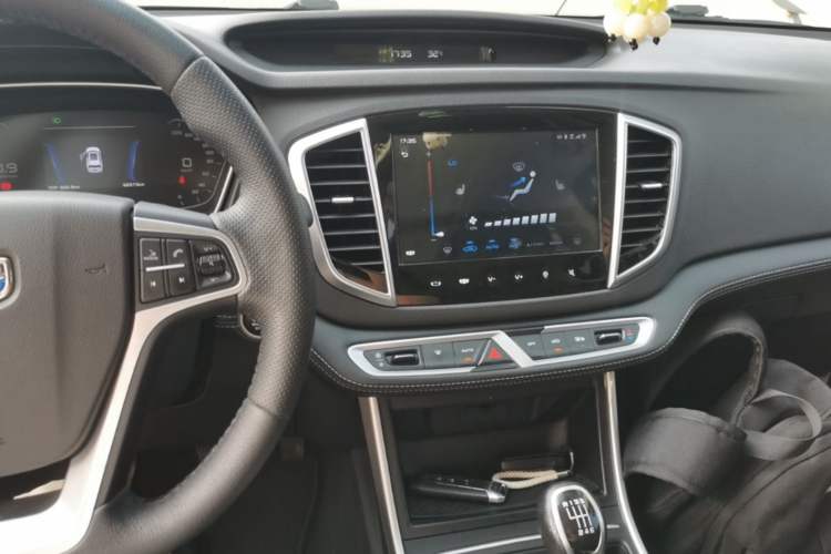 Used Geely Auto Vision X6 2019 1.4T Manual 4G Connect Premium Version China VI Standard Audio And AC Panel