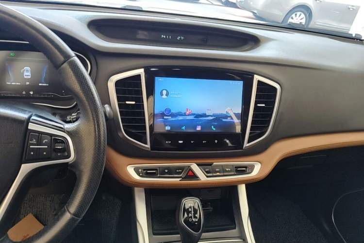 Used Geely Auto Vision X6 2019 1.4T CVT 4G Connected Flagship Version China VI Standard Audio And AC Panel