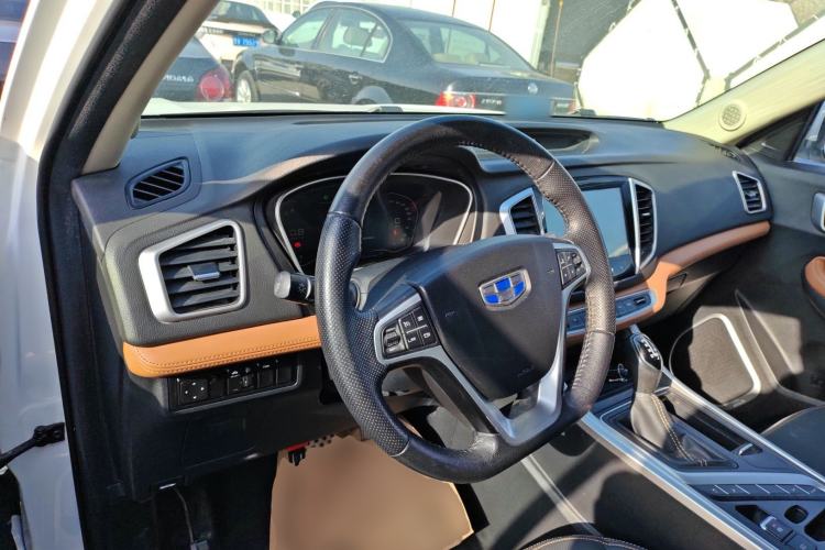 Used Geely Auto Vision X6 2019 1.4T CVT 4G Connected Luxury Version China VI Standard Center Console