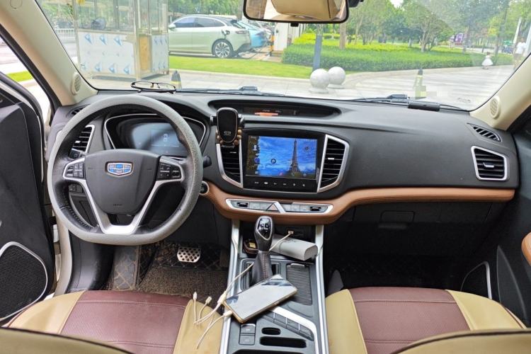 Used Geely Auto Vision X6 2019 1.4T CVT 4G Connected Luxury Version China VI Standard Center Console