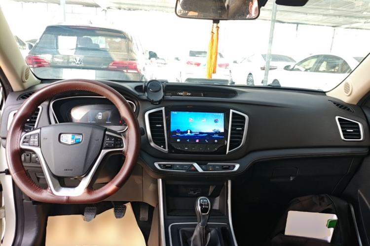 Used Geely Auto Vision X6 2019 1.4T Manual 4G Connect Luxury Model China VI Standard Center Console