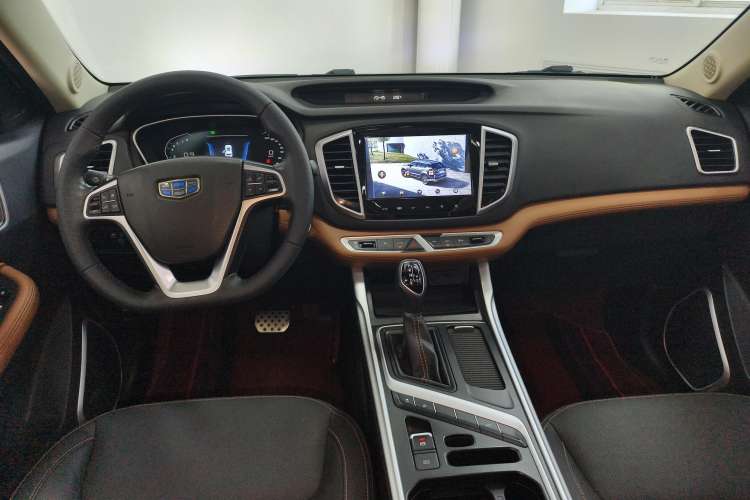 Used Geely Auto Vision X6 2019 1.4T CVT 4G Connected Luxury Version China V Standard Center Console