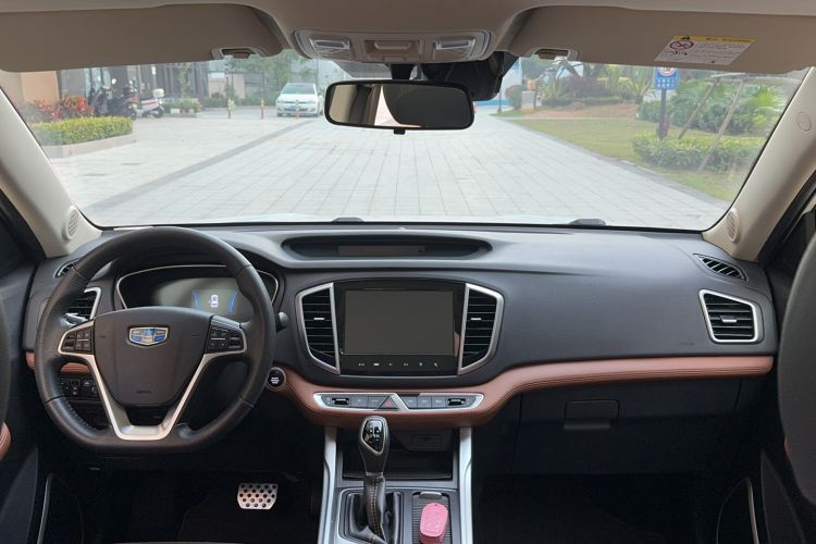Used Geely Auto Vision X6 2019 1.4T CVT 4G Connected Flagship Version China VI Standard Center Console
