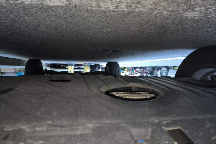 Used Geely Auto Vision X6 2019 1.4T CVT 4G Connected Luxury Version China VI Standard Chassis Front