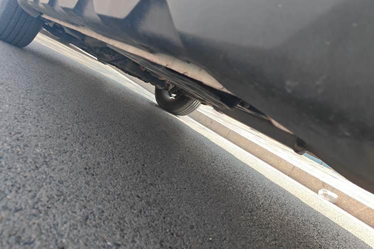 Used Geely Auto Vision X6 2019 1.4T CVT 4G Connected Luxury Version China VI Standard Chassis Rear Left