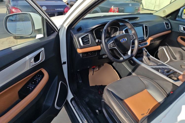 Used Geely Auto Vision X6 2019 1.4T CVT 4G Connected Luxury Version China VI Standard Driver Seat