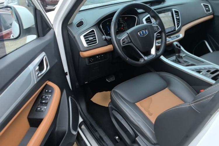 Used Geely Auto Vision X6 2019 1.4T CVT 4G Connected Luxury Version China VI Standard Driver Seat
