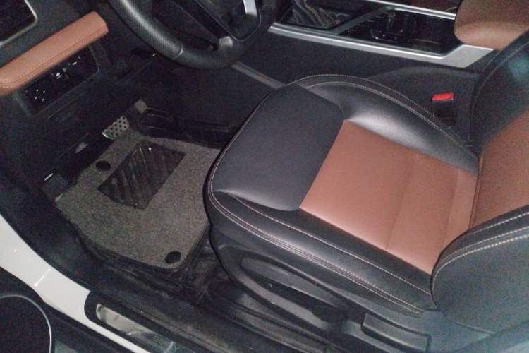 Used Geely Auto Vision X6 2019 1.4T CVT 4G Connected Luxury Version China V Standard Driver Seat