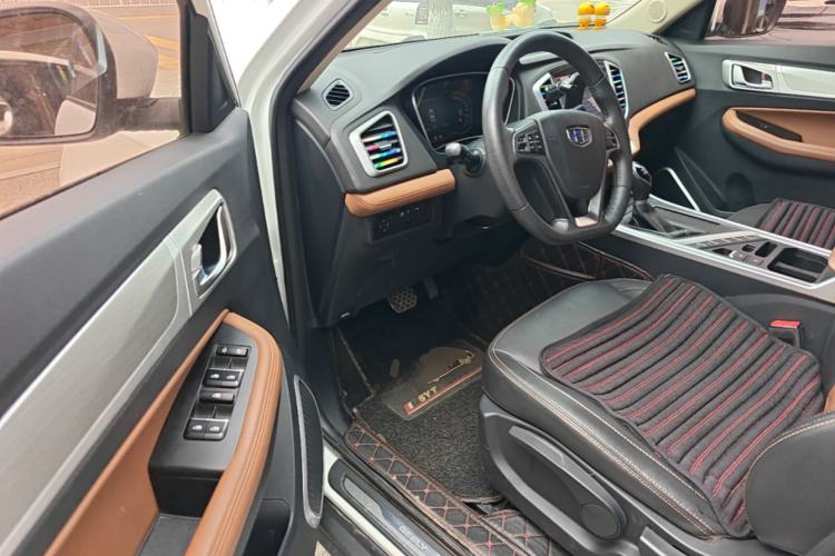 Used Geely Auto Vision X6 2019 1.4T CVT 4G Connected Luxury Version China VI Standard Driver Seat