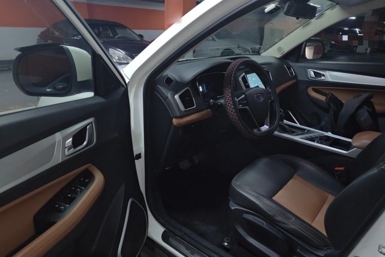 Used Geely Auto Vision X6 2019 1.4T CVT 4G Connected Luxury Version China VI Standard Driver Seat