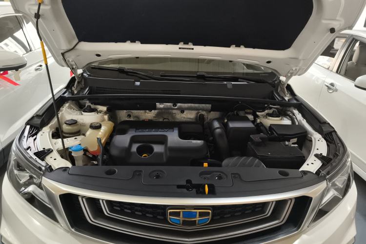 Used Geely Auto Vision X6 2019 1.8L Manual 4G Connect Luxury Version China V Standard Engine Bay