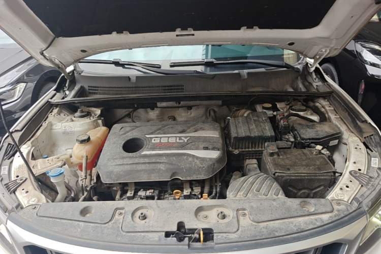 Used Geely Auto Vision X6 2019 1.4T Manual 4G Connect Luxury Model China VI Standard Engine Bay