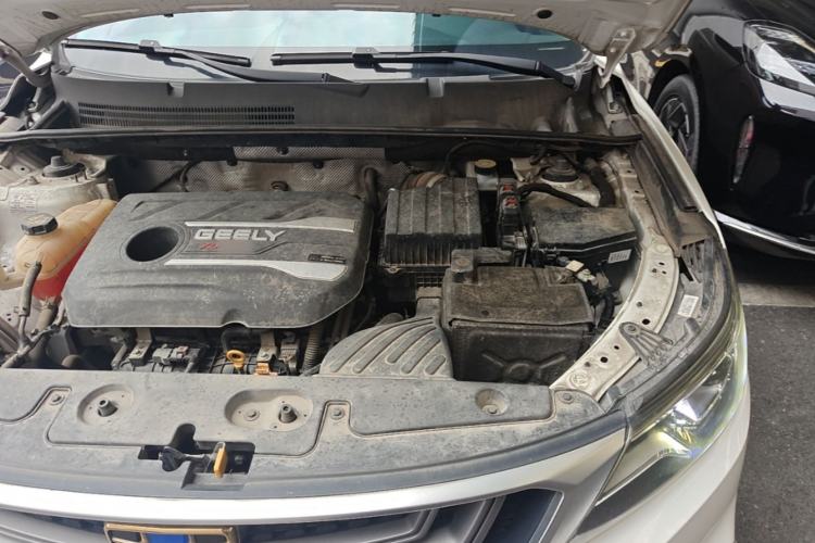 Used Geely Auto Vision X6 2019 1.4T Manual 4G Connect Luxury Model China VI Standard Engine Bay Left
