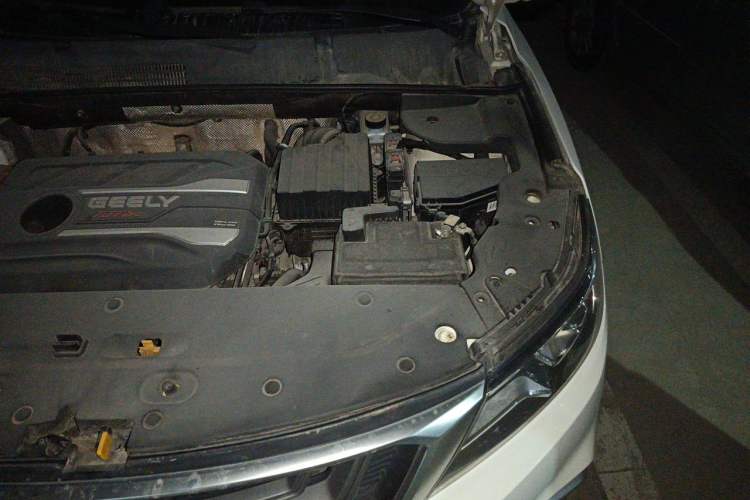 Used Geely Auto Vision X6 2019 1.4T CVT 4G Connected Flagship Version China VI Standard Engine Bay Left