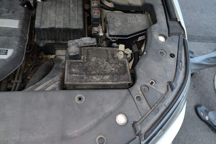 Used Geely Auto Vision X6 2019 1.4T CVT 4G Connected Luxury Version China VI Standard Engine Bay Left