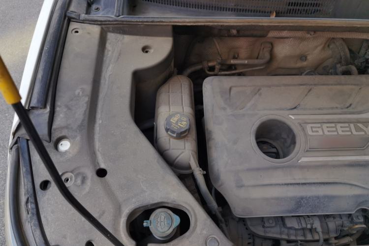 Used Geely Auto Vision X6 2019 1.4T CVT 4G Connected Luxury Version China VI Standard Engine Bay Right
