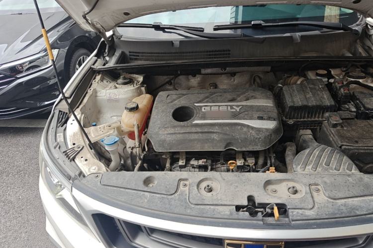 Used Geely Auto Vision X6 2019 1.4T Manual 4G Connect Luxury Model China VI Standard Engine Bay Right
