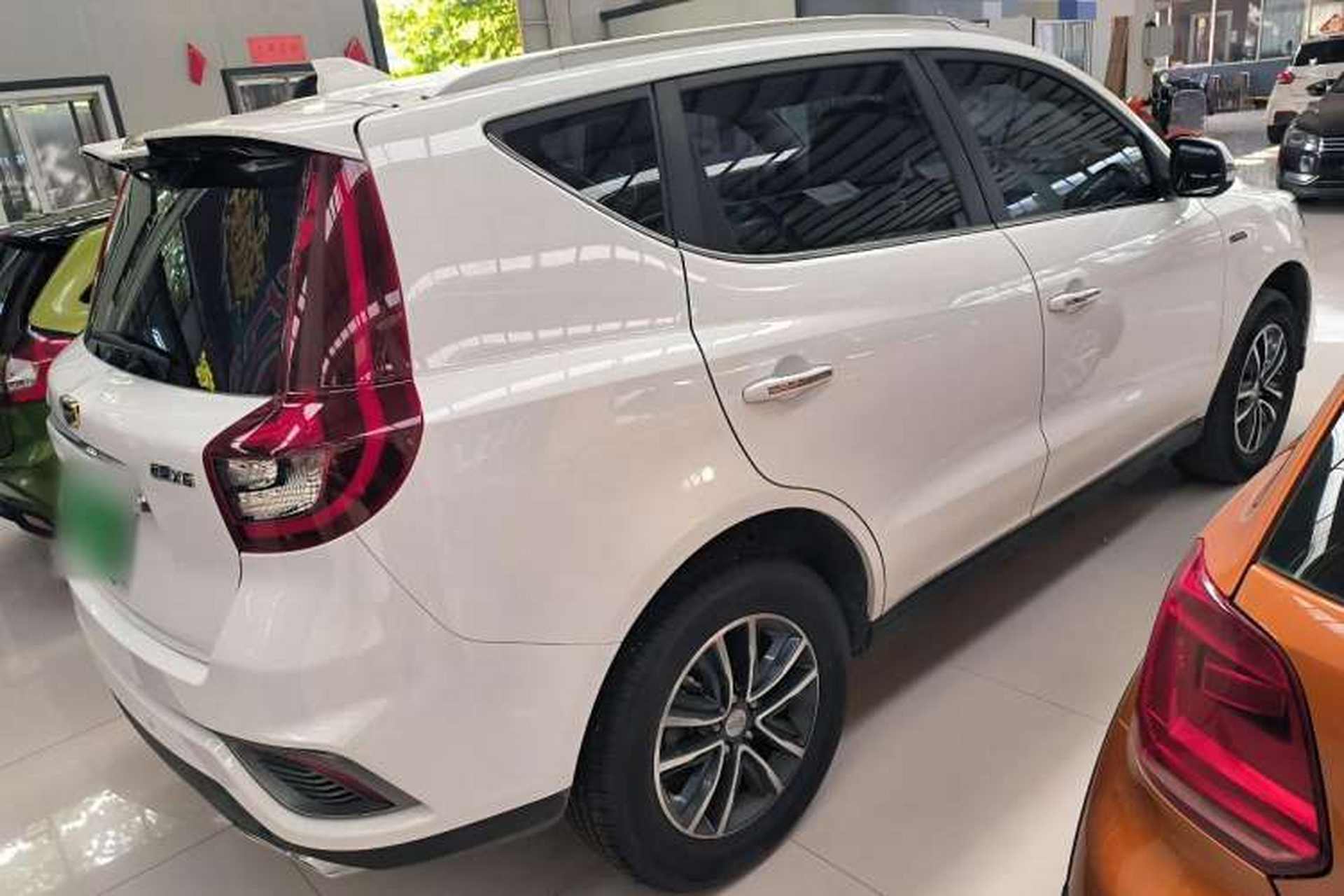 Used Geely Auto Vision X6 2019 1.4T CVT 4G Connected Luxury Version China VI Standard Exterior 3