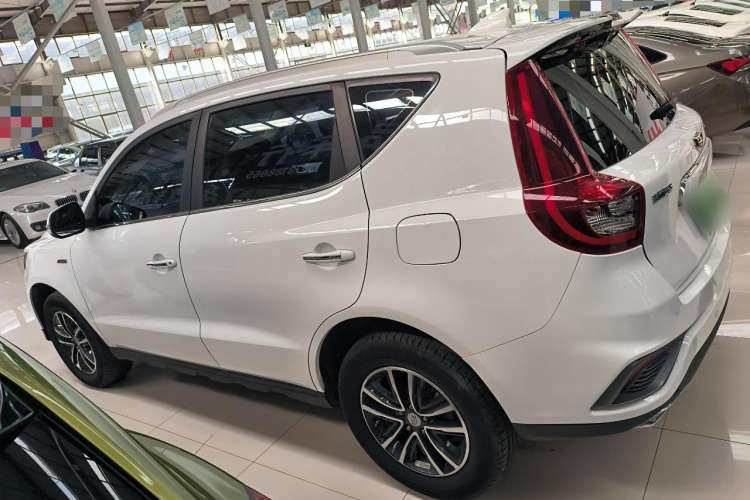 Used Geely Auto Vision X6 2019 1.4T CVT 4G Connected Luxury Version China VI Standard Exterior 6