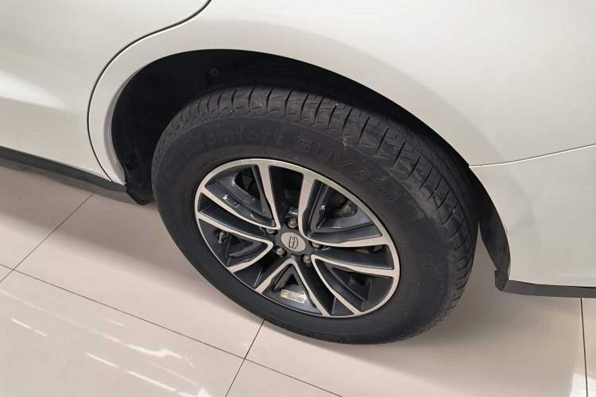 Used Geely Auto Vision X6 2019 1.4T CVT 4G Connected Luxury Version China VI Standard Exterior 7