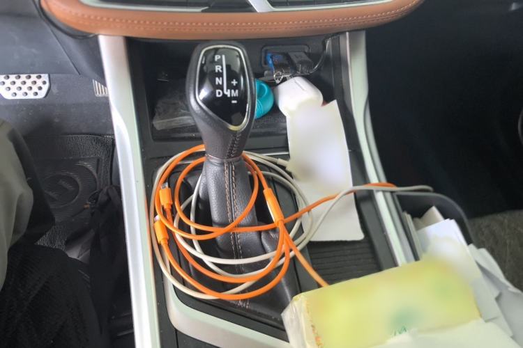 Used Geely Auto Vision X6 2019 1.4T CVT 4G Connected Luxury Version China VI Standard Gear Lever