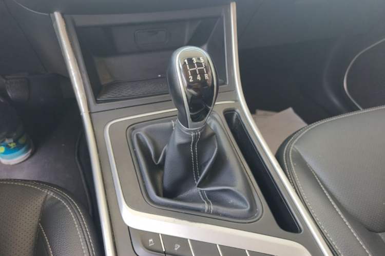 Used Geely Auto Vision X6 2019 1.8L Manual Happiness Edition Gear Lever