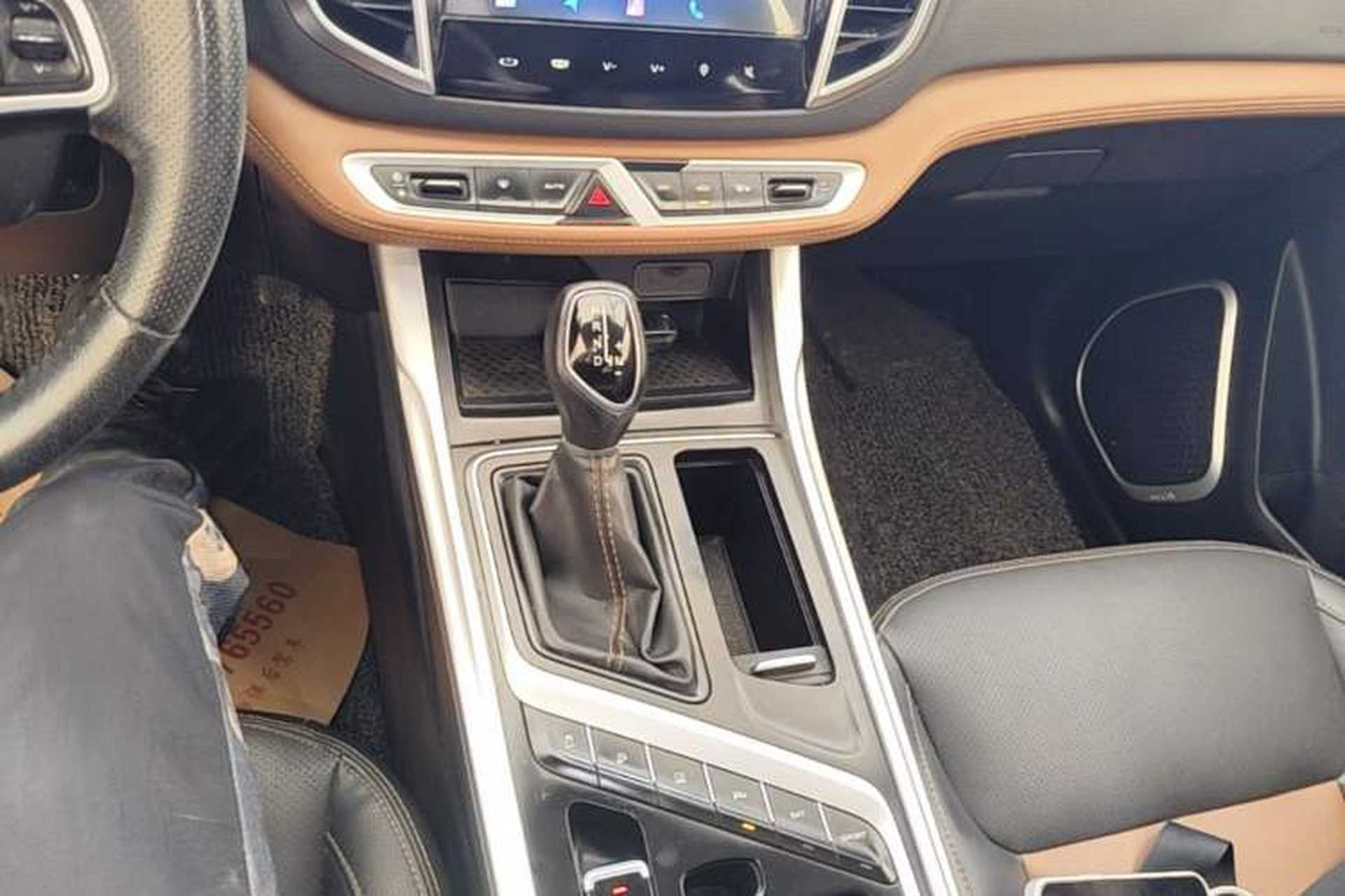 Used Geely Auto Vision X6 2019 1.4T CVT 4G Connected Flagship Version China VI Standard Gear Lever