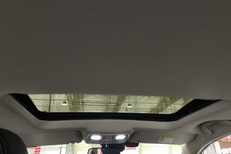 Used Geely Auto Vision X6 2019 1.8L Manual 4G Connect Luxury Version China V Standard Headliner