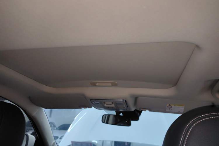 Used Geely Auto Vision X6 2019 1.4T CVT 4G Connected Luxury Version China VI Standard Headliner