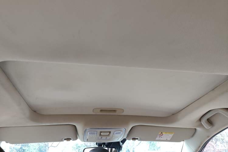 Used Geely Auto Vision X6 2019 1.4T CVT 4G Connected Luxury Version China VI Standard Headliner