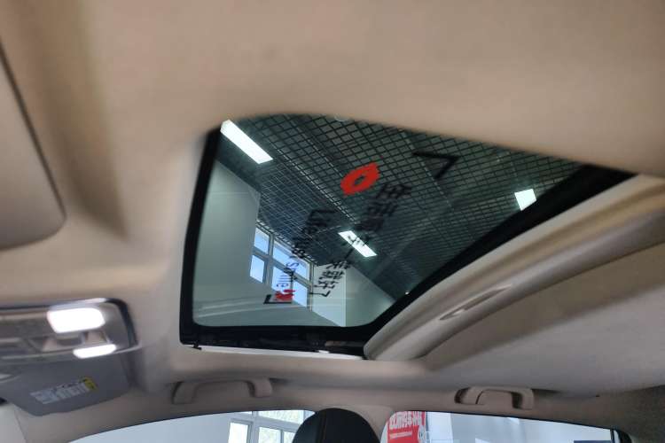 Used Geely Auto Vision X6 2019 1.4T CVT 4G Connected Luxury Version China V Standard Headliner