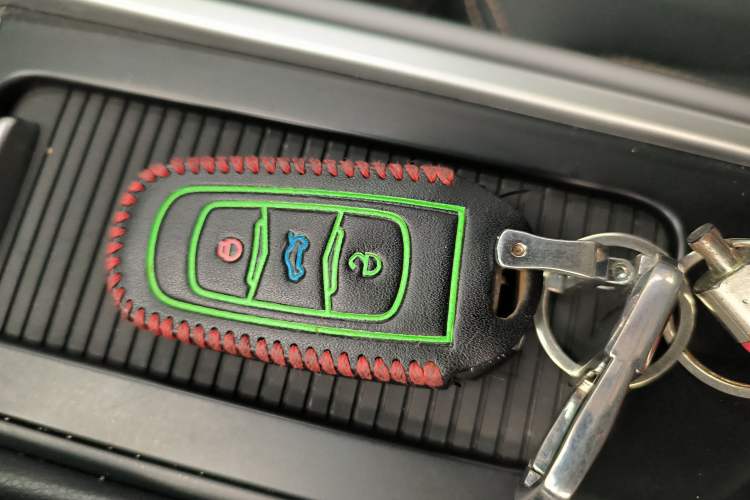 Used Geely Auto Vision X6 2019 1.4T CVT 4G Connected Luxury Version China VI Standard Interior 3