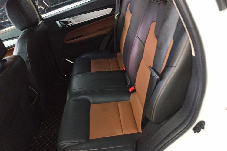 Used Geely Auto Vision X6 2019 1.4T CVT 4G Connected Luxury Version China VI Standard Interior 4