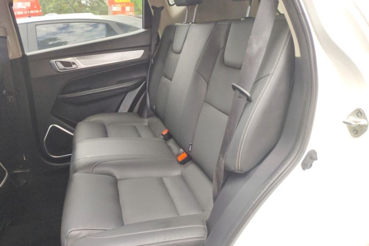 Used Geely Auto Vision X6 2019 1.4T Manual 4G Connect Luxury Model China VI Standard Interior 6