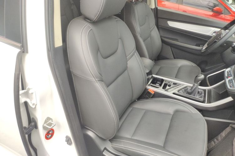 Used Geely Auto Vision X6 2019 1.4T Manual 4G Connect Luxury Model China VI Standard Interior 8