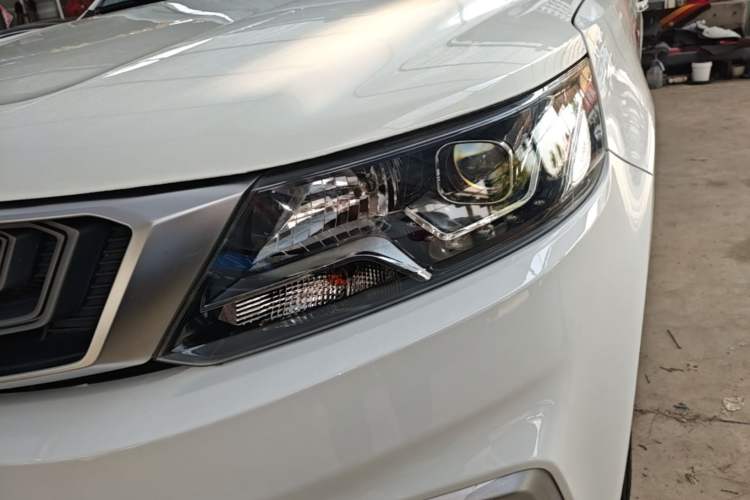 Used Geely Auto Vision X6 2019 1.4T Manual 4G Connect Luxury Model China VI Standard Left Front Headlight