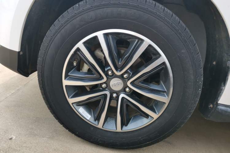 Used Geely Auto Vision X6 2019 1.4T CVT 4G Connected Luxury Version China VI Standard Left Front Wheel Hub