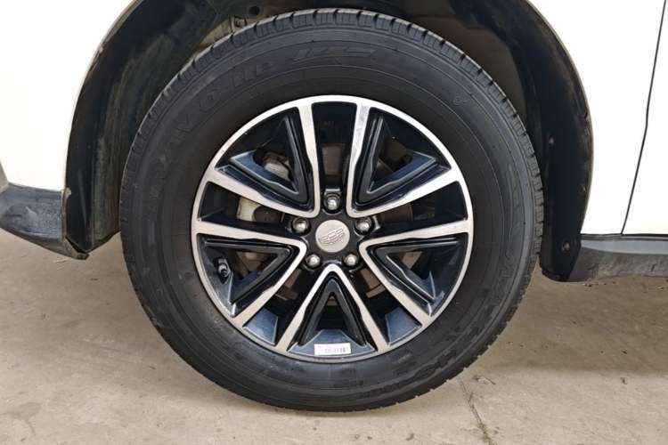 Used Geely Auto Vision X6 2019 1.4T Manual 4G Connect Luxury Model China VI Standard Left Front Wheel Hub