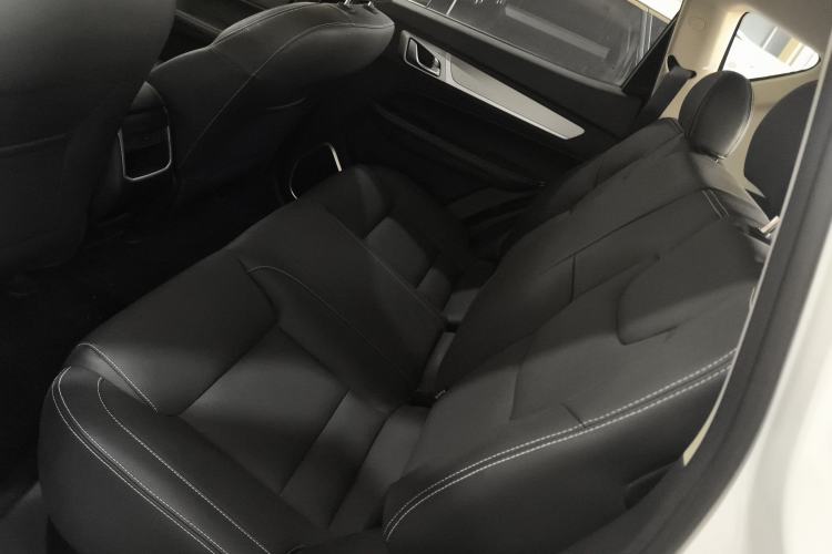 Used Geely Auto Vision X6 2019 1.8L Manual 4G Connect Luxury Version China V Standard Left Rear Seat