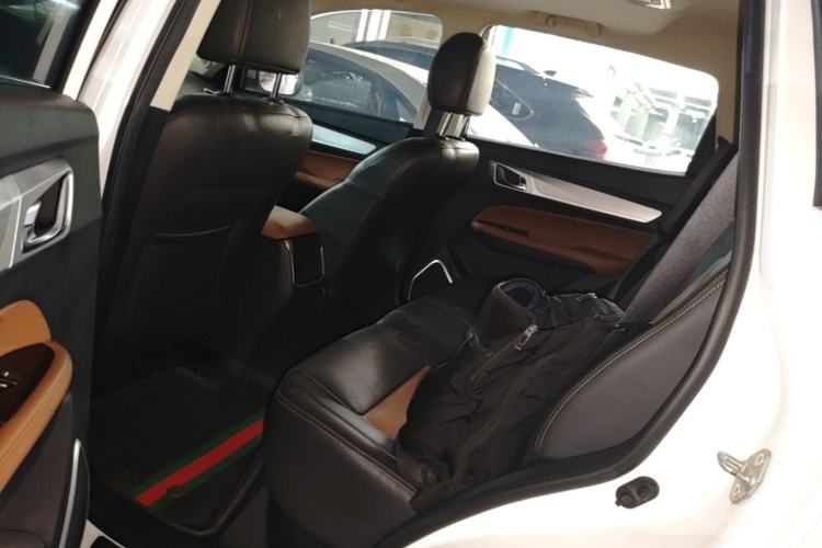 Used Geely Auto Vision X6 2019 1.4T CVT 4G Connected Luxury Version China VI Standard Left Rear Seat