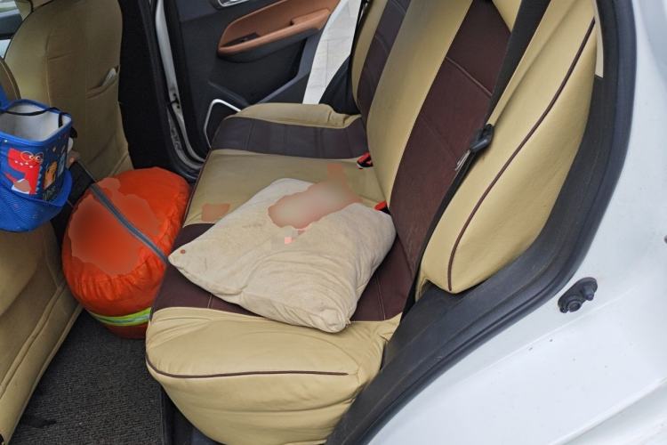 Used Geely Auto Vision X6 2019 1.4T CVT 4G Connected Luxury Version China VI Standard Left Rear Seat