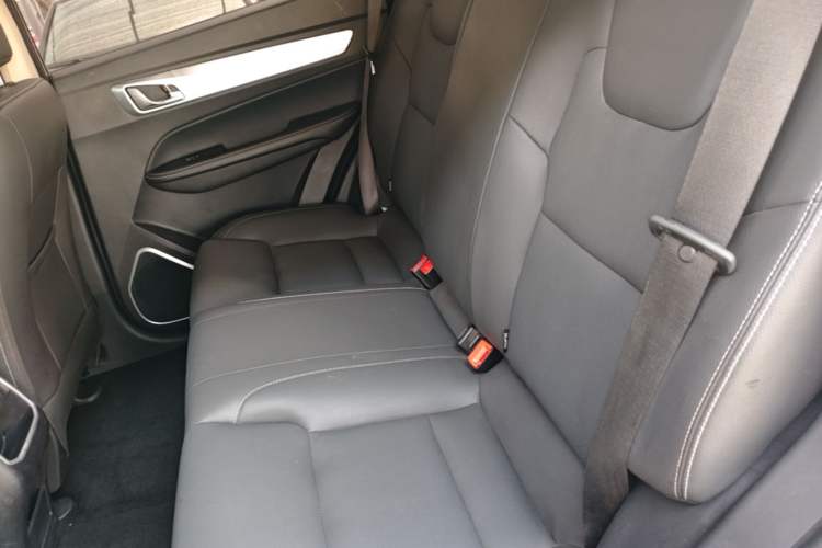 Used Geely Auto Vision X6 2019 1.4T Manual 4G Connect Luxury Model China VI Standard Left Rear Seat