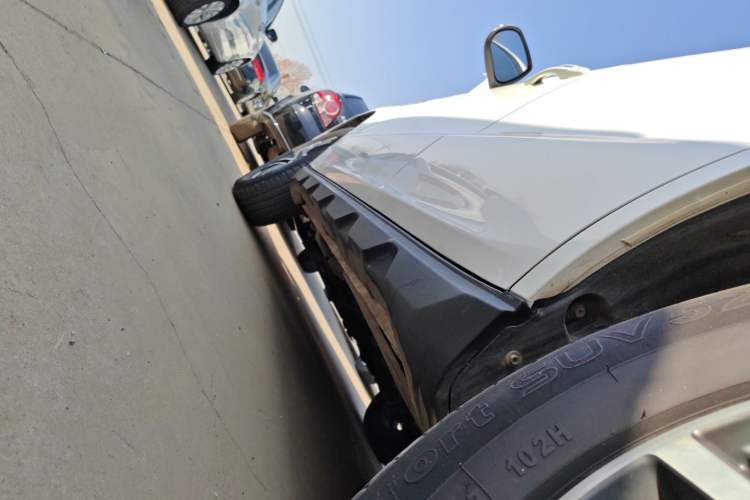 Used Geely Auto Vision X6 2019 1.4T CVT 4G Connected Luxury Version China VI Standard Left Side Sill