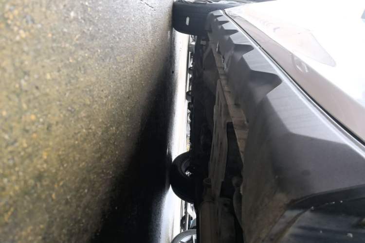 Used Geely Auto Vision X6 2019 1.4T CVT 4G Connected Luxury Version China VI Standard Left Side Sill
