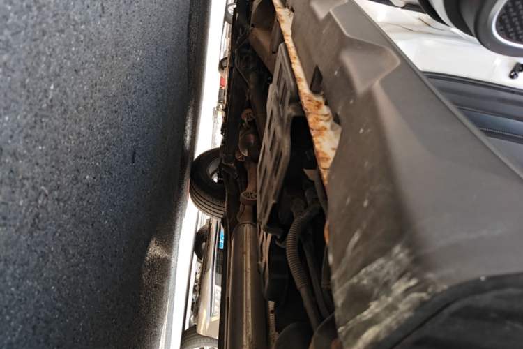 Used Geely Auto Vision X6 2019 1.4T CVT 4G Connected Luxury Version China VI Standard Left Side Sill